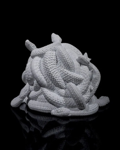 Medusa Dice Tower | 3D Printed D&D Dice Tower | Fantasy RPG Dice Roller | Marble Finish